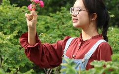 宝宝几天没做都湿成这样了漫画